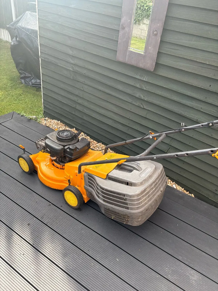 Lawnmower - Petrol - Image 1