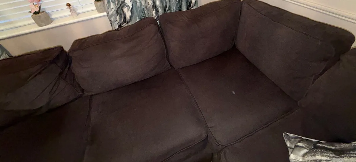 L Shape Couch (Right hand L) - Image 2