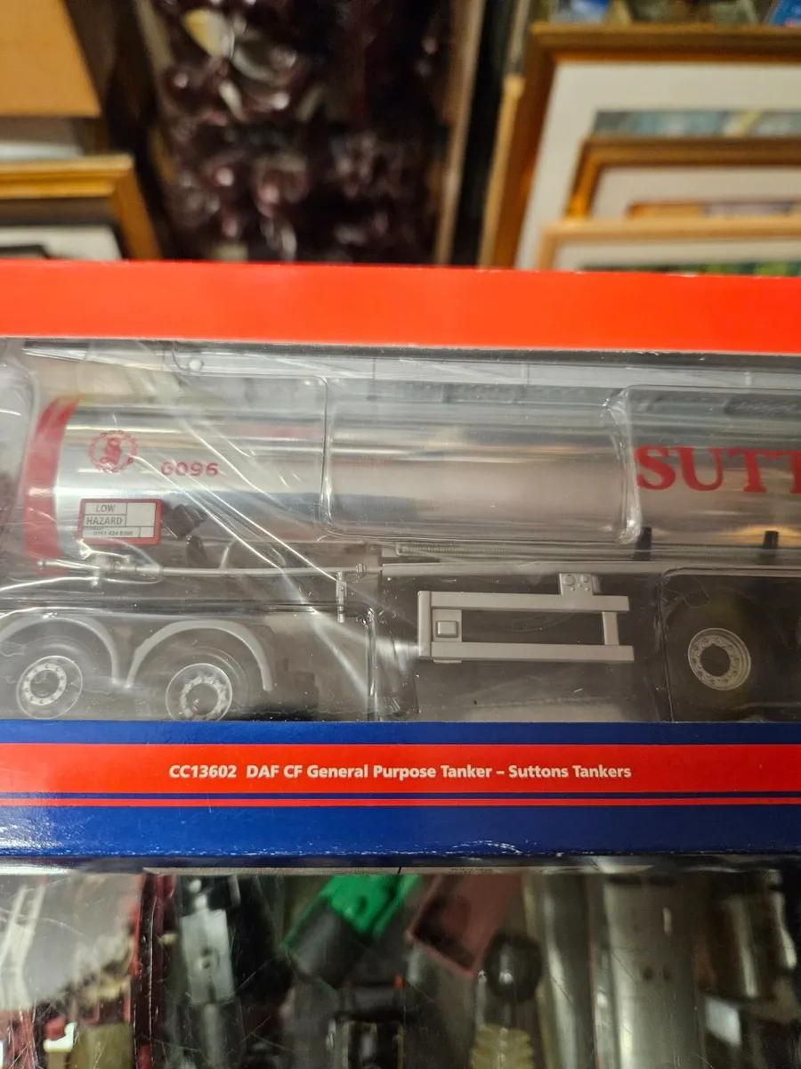 Corgi DAF Tractor Unit and Tanker Trailer 1.50 - Image 3