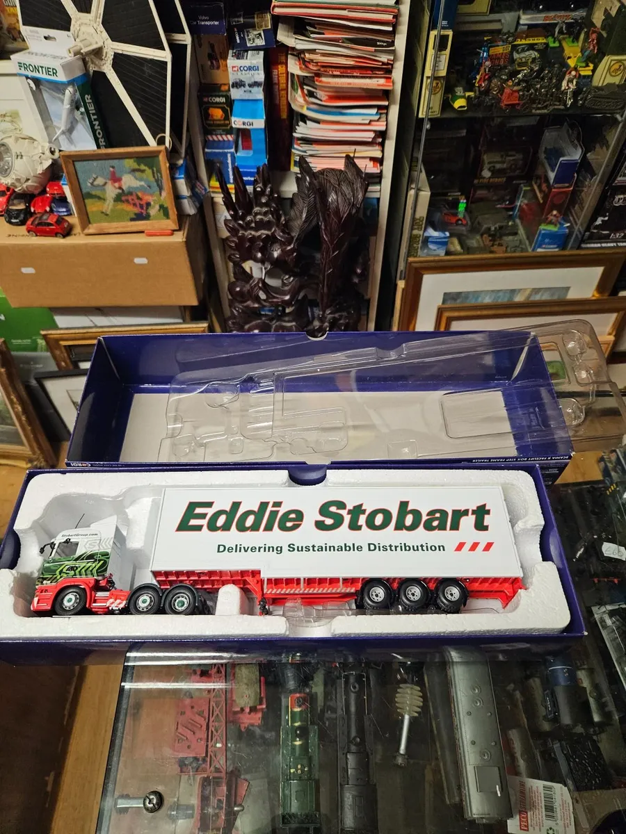 Corgi Scania Tractor Unit and Trailer Eddie Stobar - Image 4