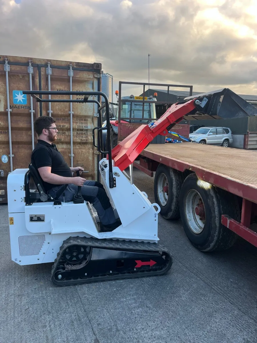Mach pro mini skid steer - Image 1