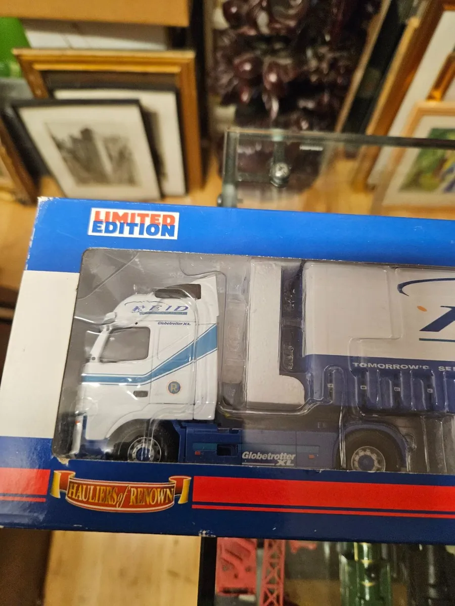 Corgi Volvo Tractor Unit and Trailer Reid Transpor - Image 2