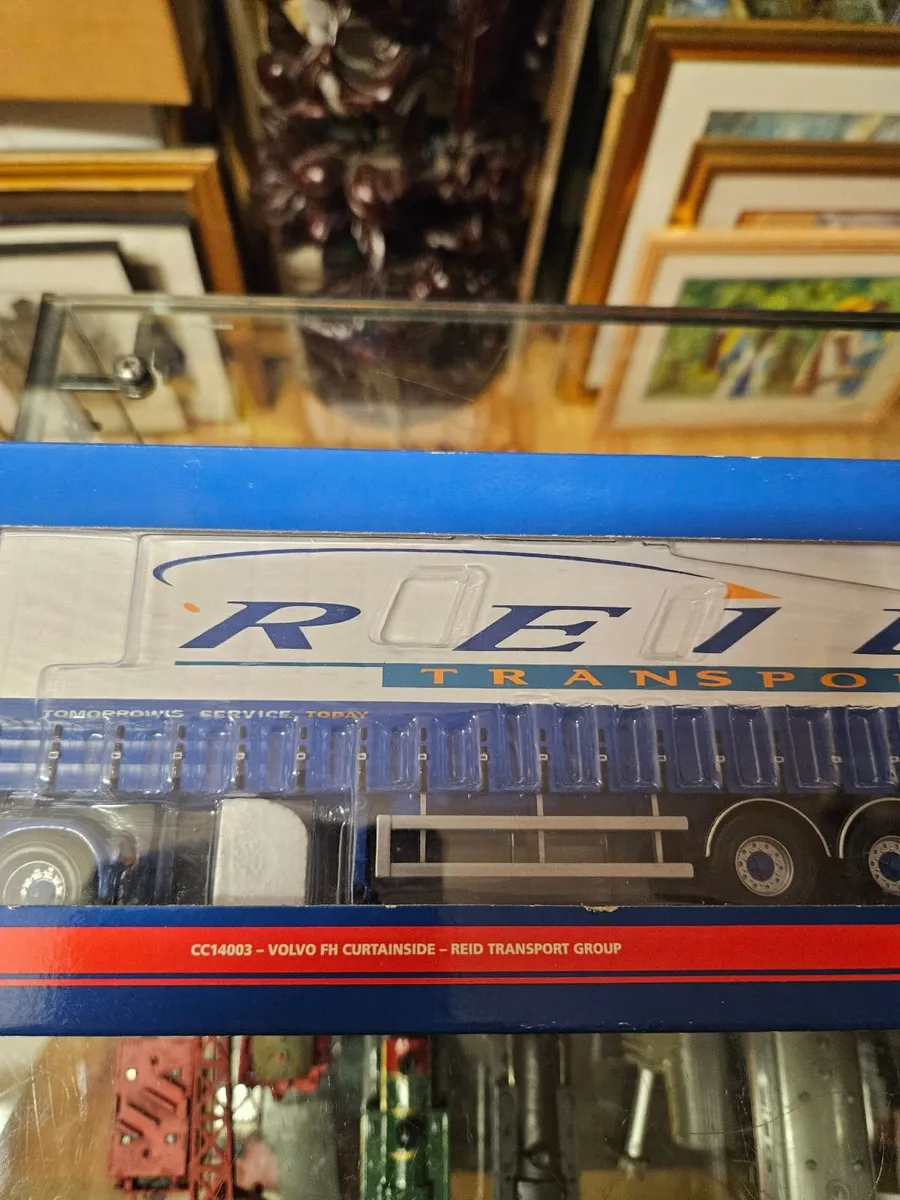 Corgi Volvo Tractor Unit and Trailer Reid Transpor - Image 3
