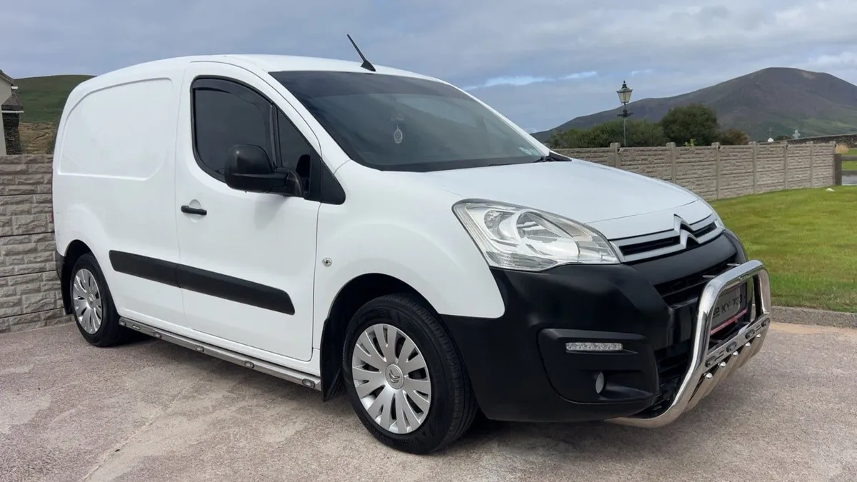 Citroen berlingo low kilometres - Image 1