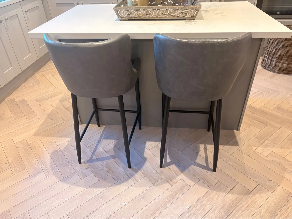 X2 Kitchen Bar Stools - Image 3