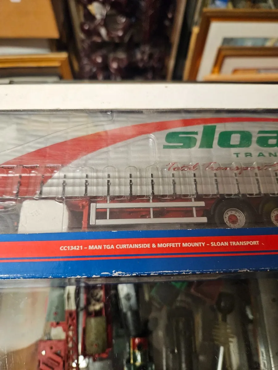Corgi  MAN Tractor Unit and Trailer Forklift - Image 3