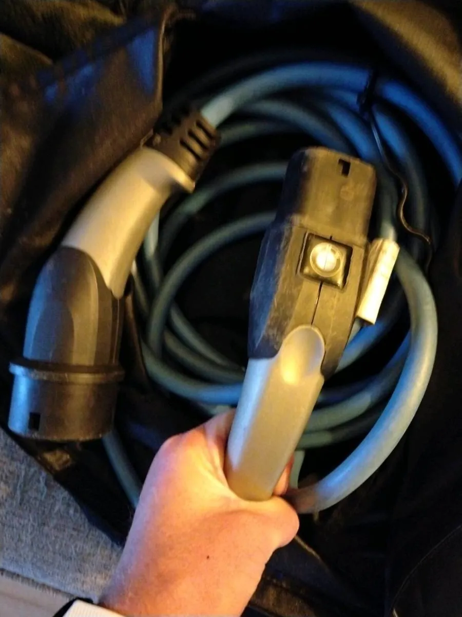 Ev charger - Image 2