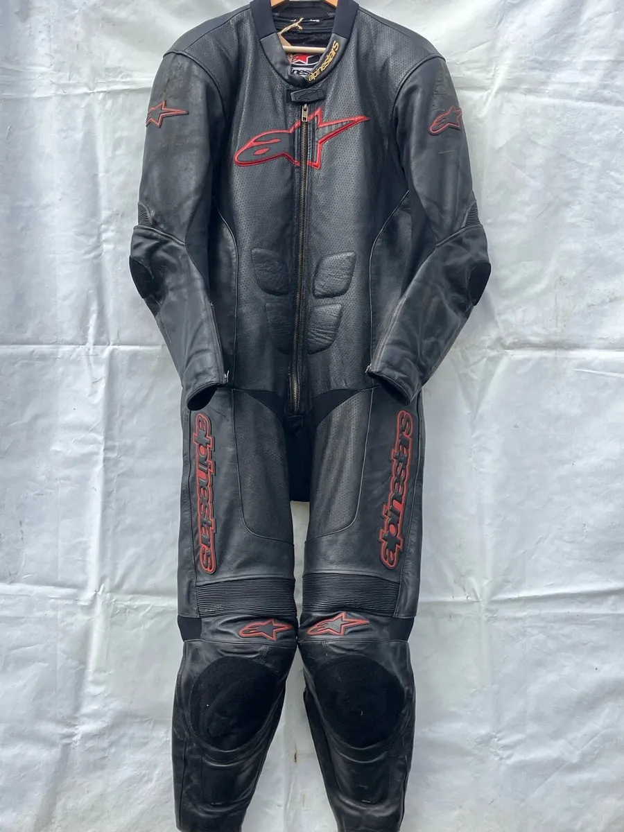 Alpinestars Mens one piece leather motorcycle suit - Image 1