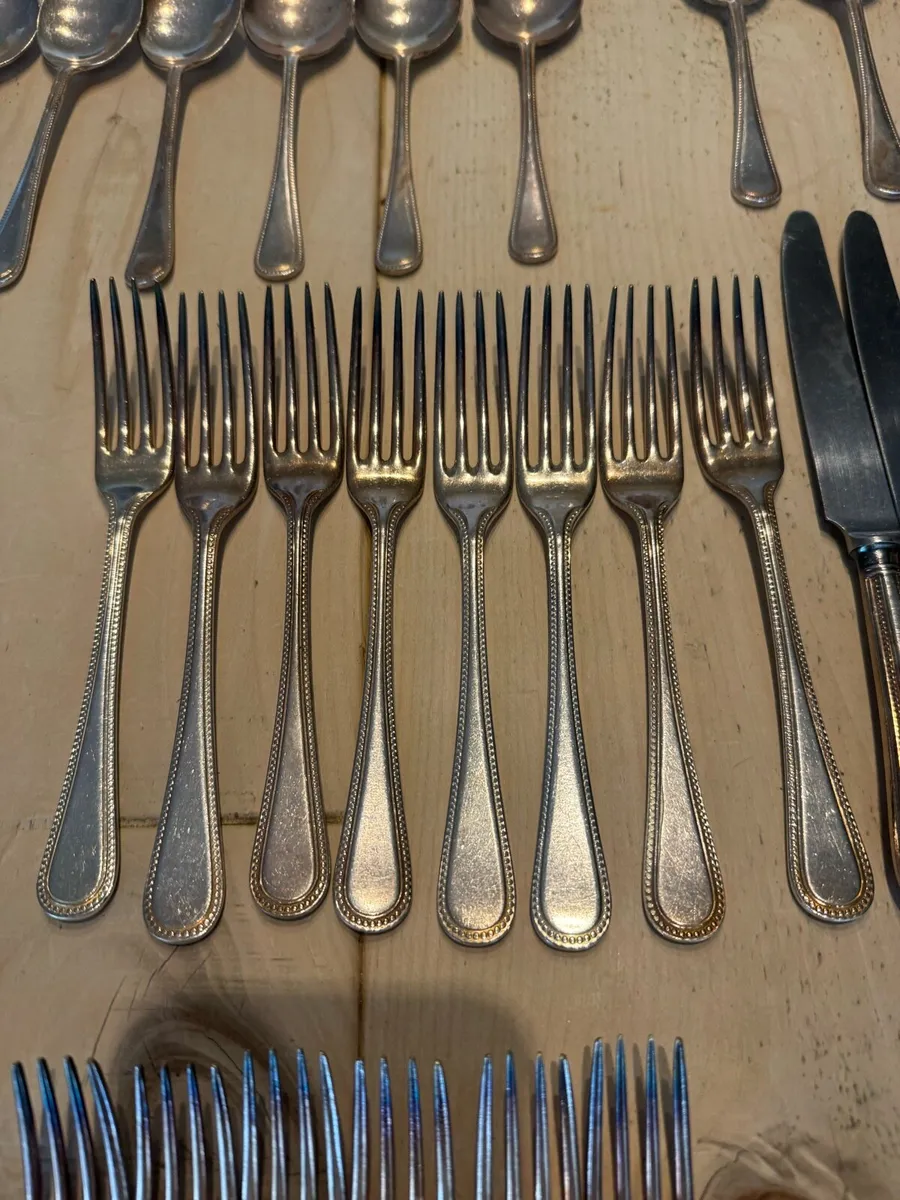 Vintage 6 person A1 silver plated cutlery set .. - Image 4