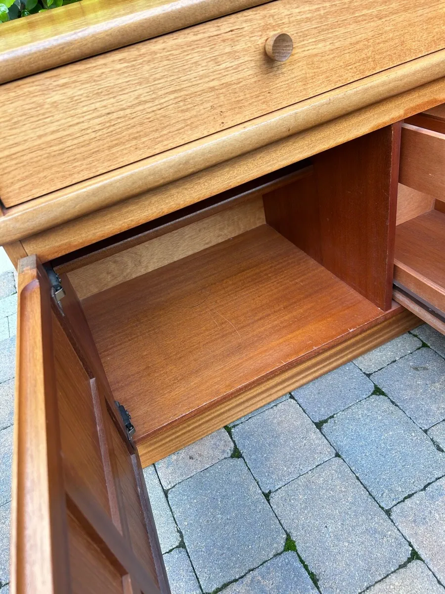 Nathan mid century sideboard media unit - Image 3