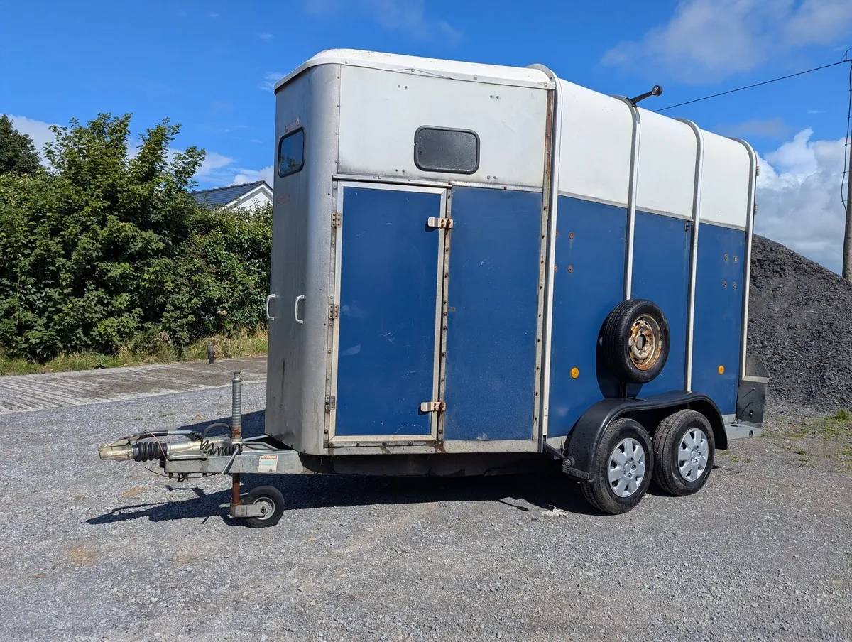 IFor Williams 510 Horse box - Image 1