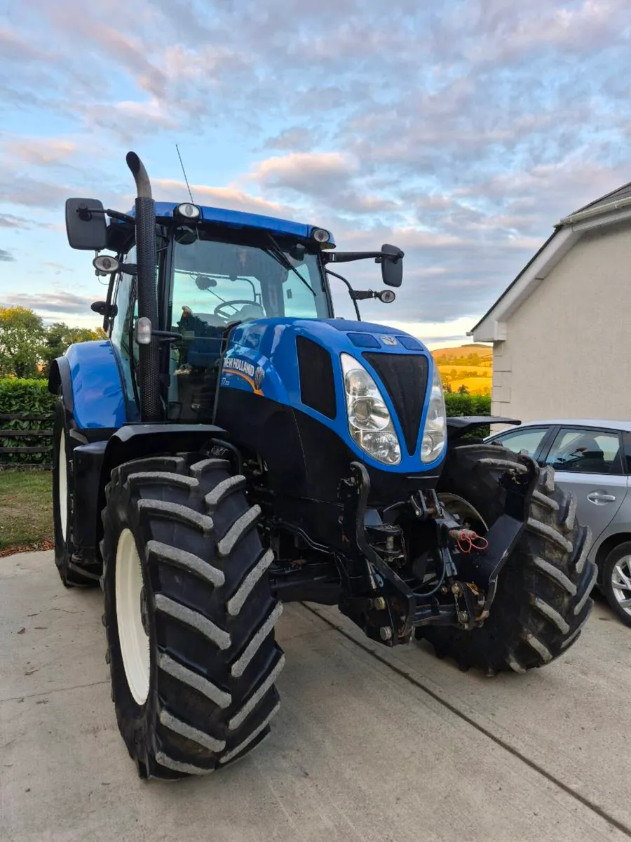 New Holland T7.200 r/c 4400hrs!! 2013 - Image 2