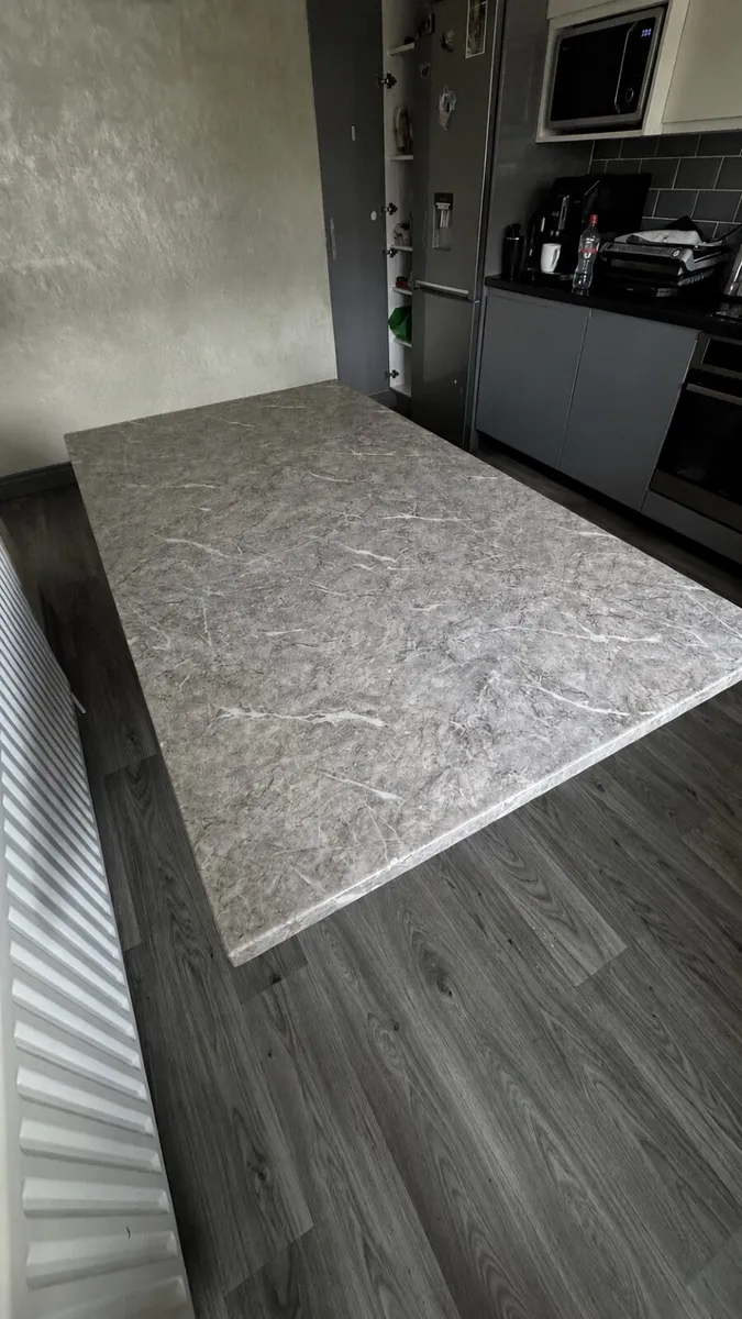 Dinning table - Image 4