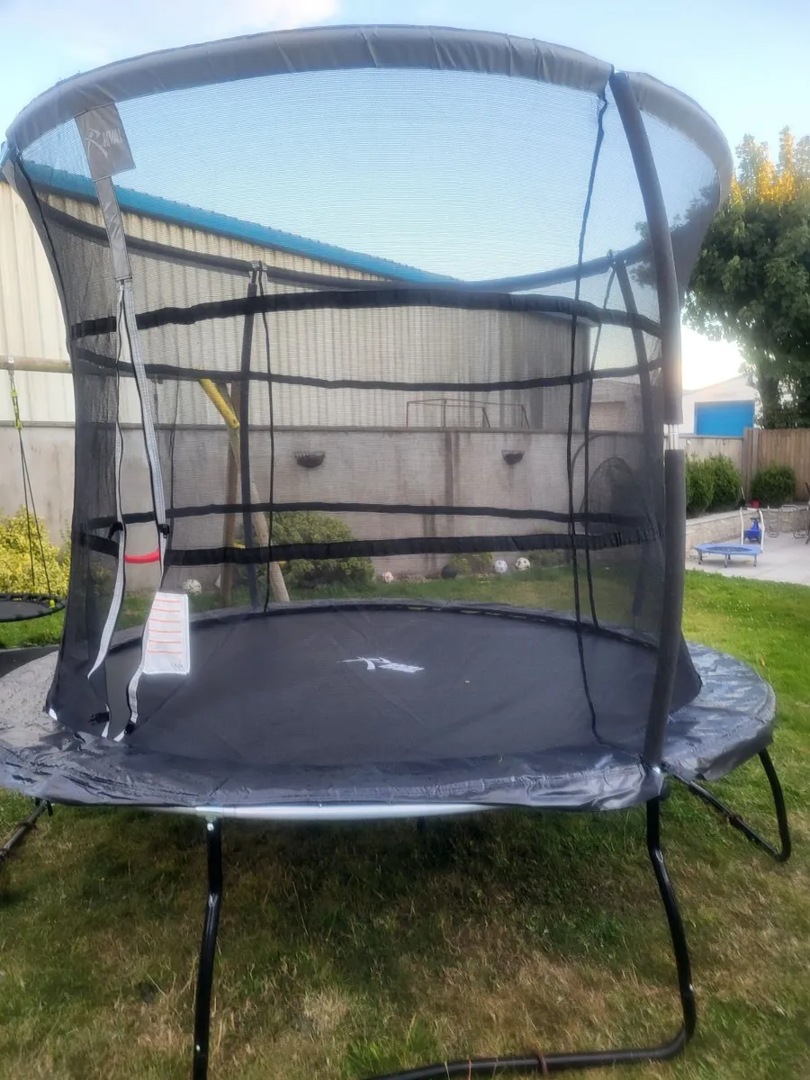 Trampoline 10ft Brand New - Image 1