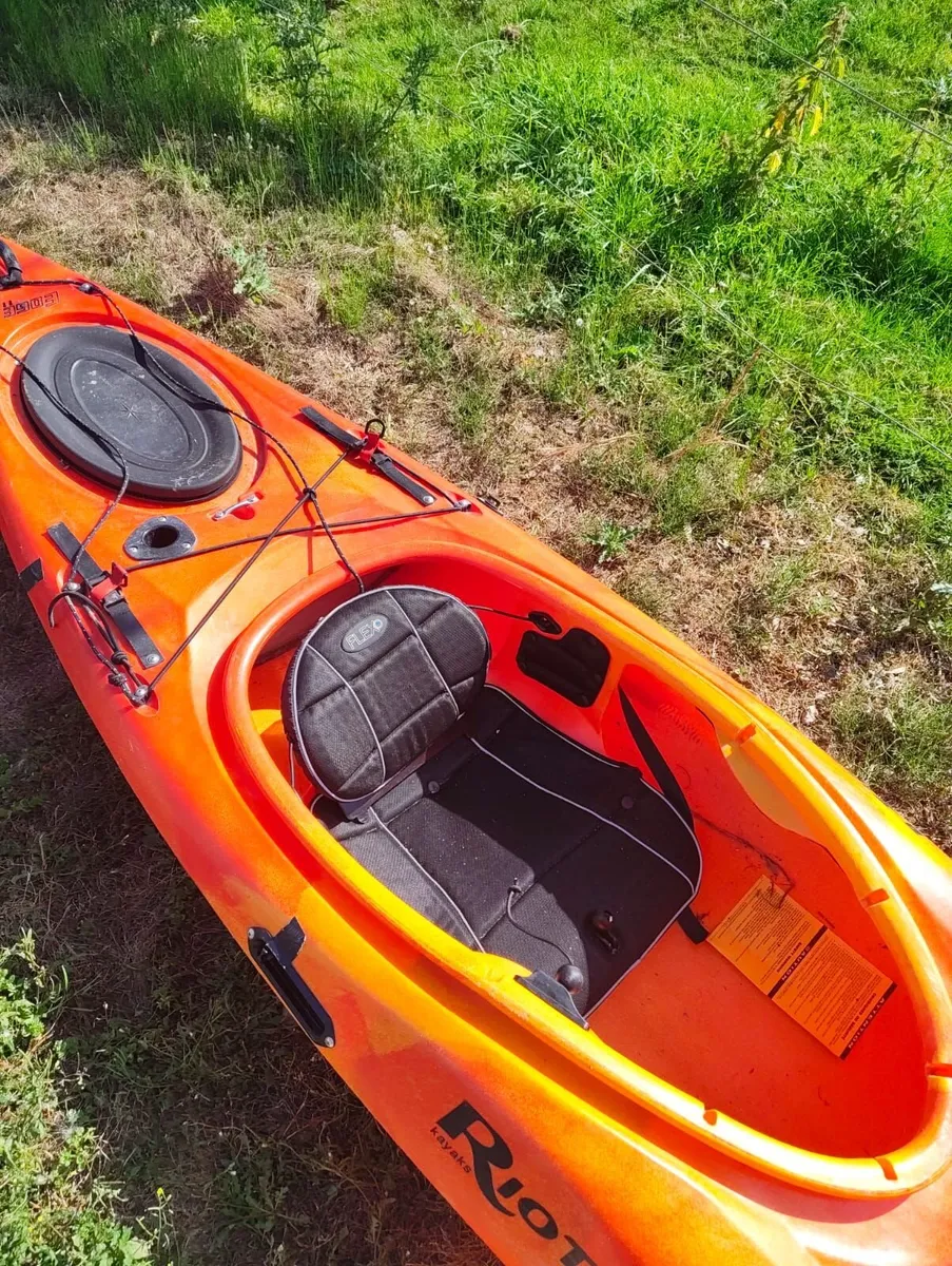 Sea kayak - Image 1