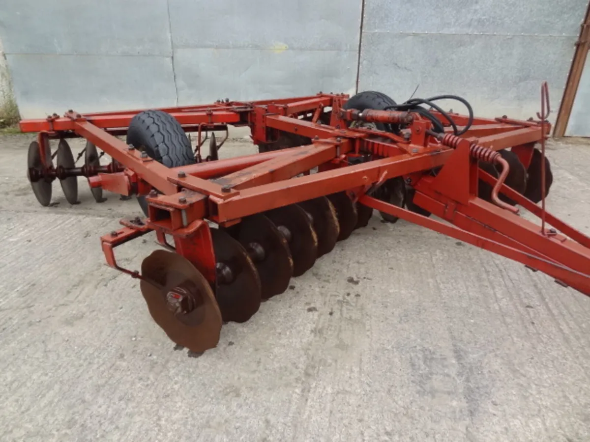 MF Massey Ferguson Trailed heavy Duty Disc Harrow - Image 2