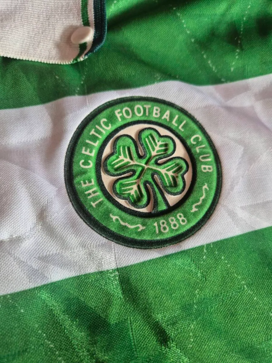 Vintage Celtic FC 1989-1991 Home Shirt Umbro CR Sm - Image 2
