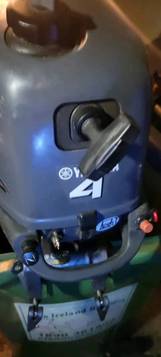 Yamaha outboard engin 4hp - Image 1