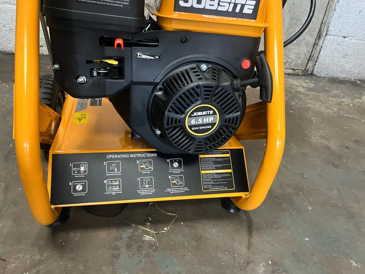 Jobsite 2200PSI Petrol Pressure washer - Image 2
