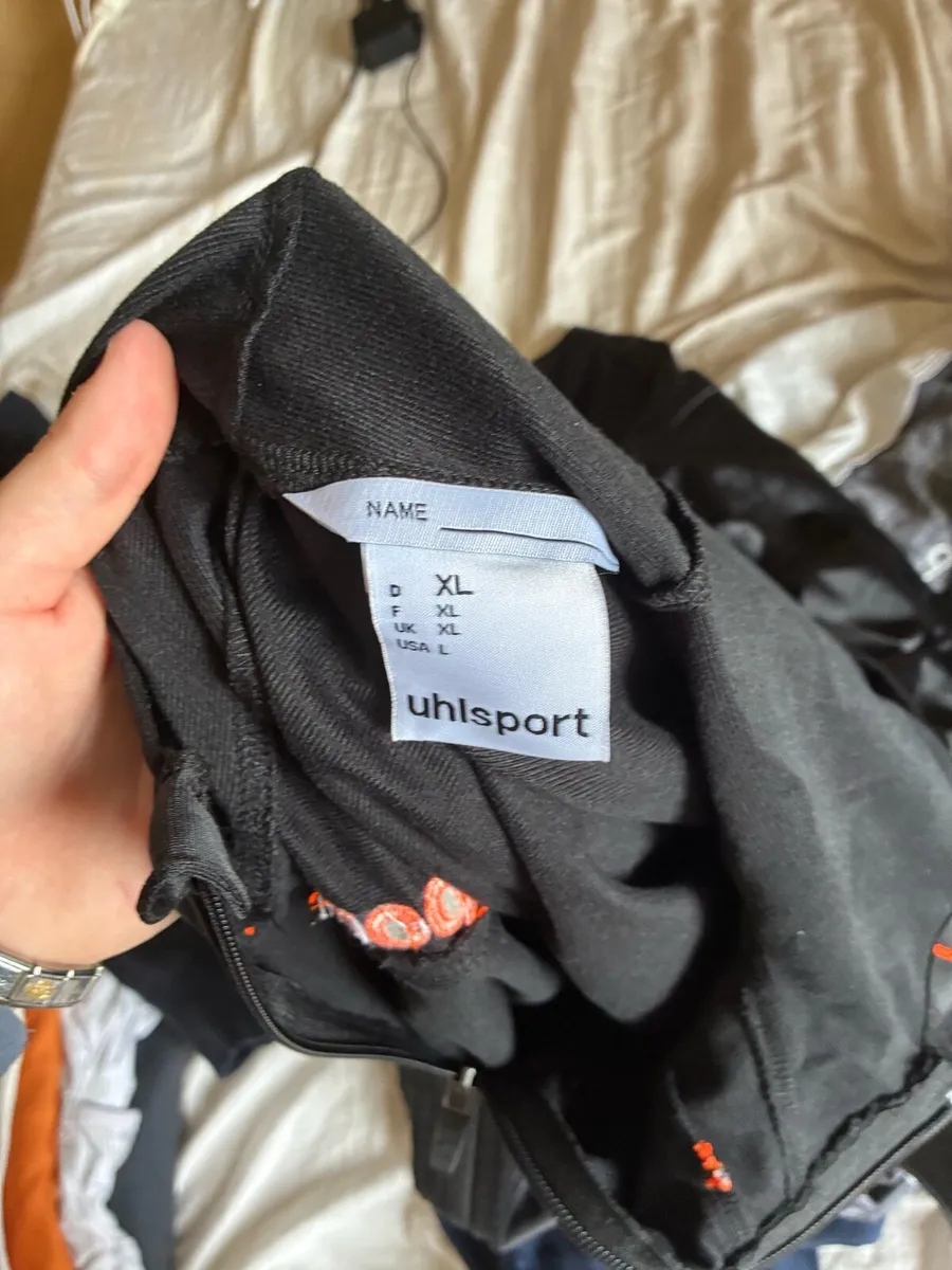 unisport jacket - Image 3