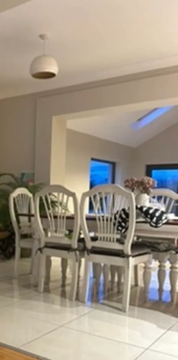 Dining table and chairs - Image 2