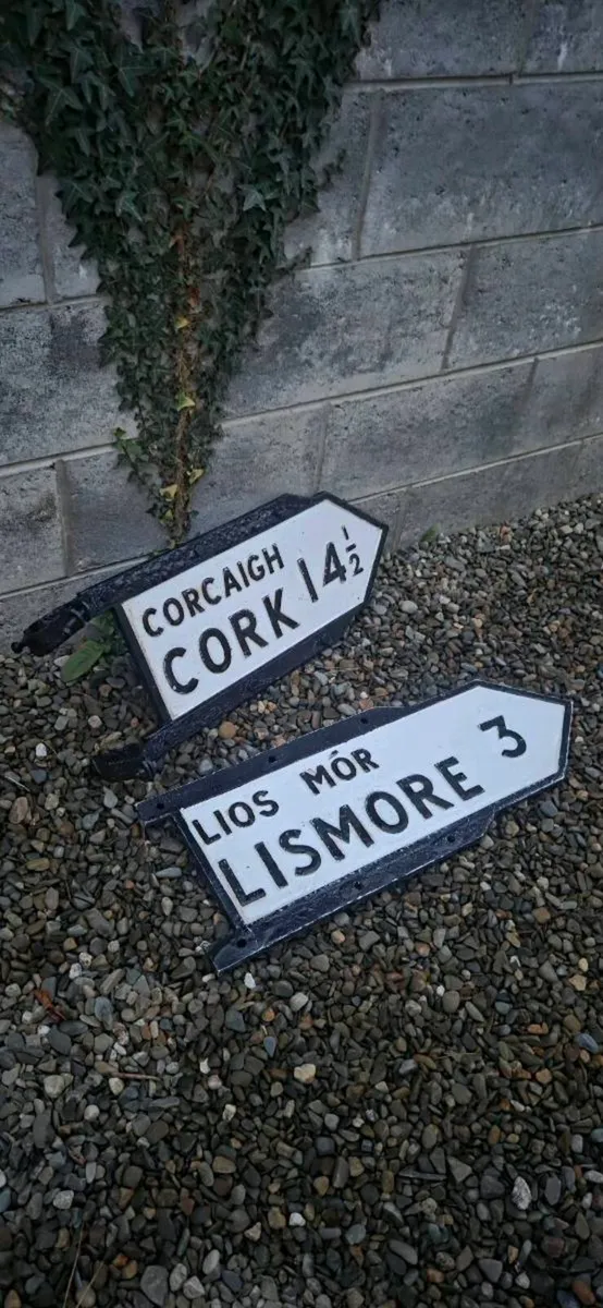 2 old  road signs FOR SALE in good condition - Image 2