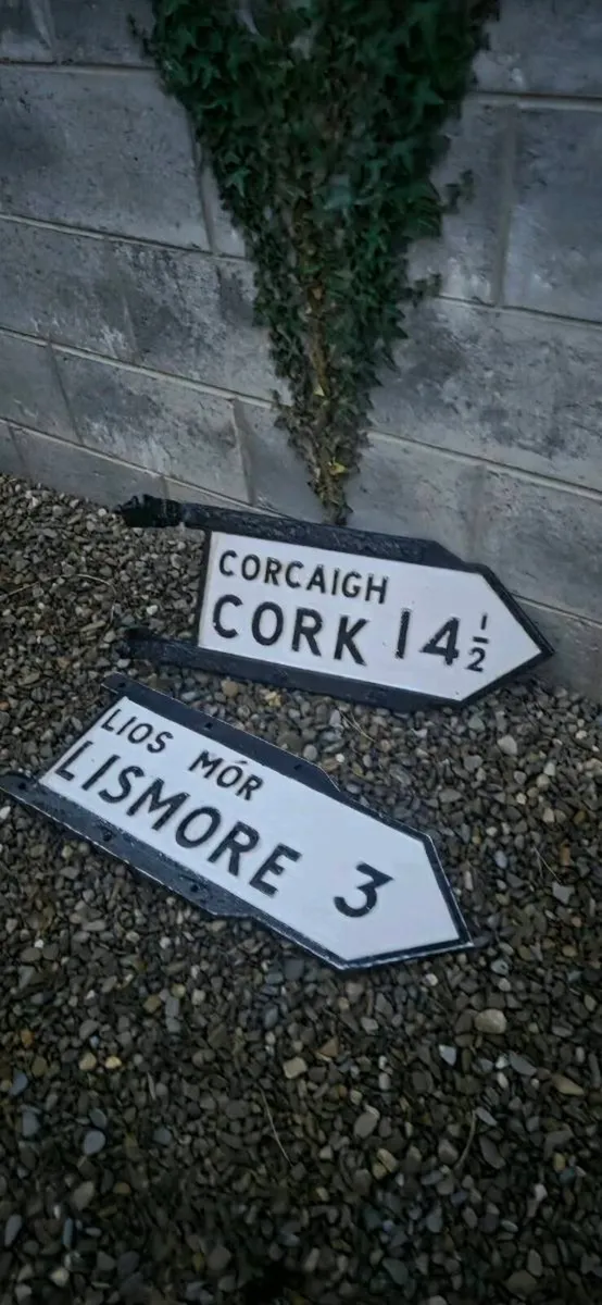 2 old  road signs FOR SALE in good condition - Image 3
