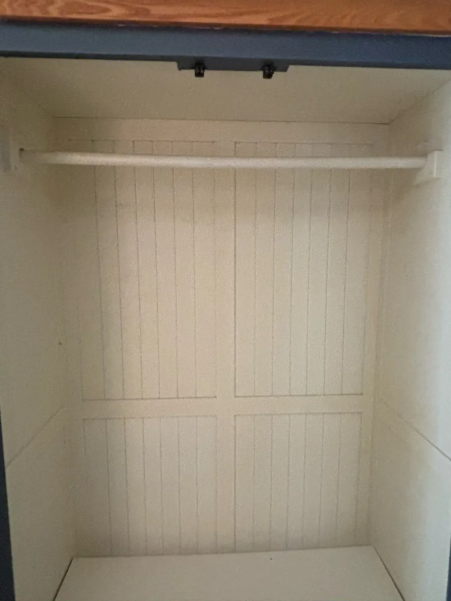 Wardrobe - Image 2