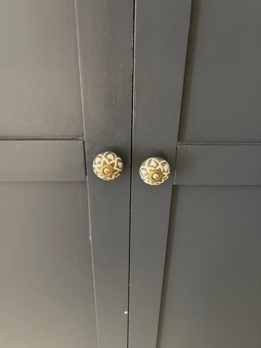 Wardrobe - Image 4