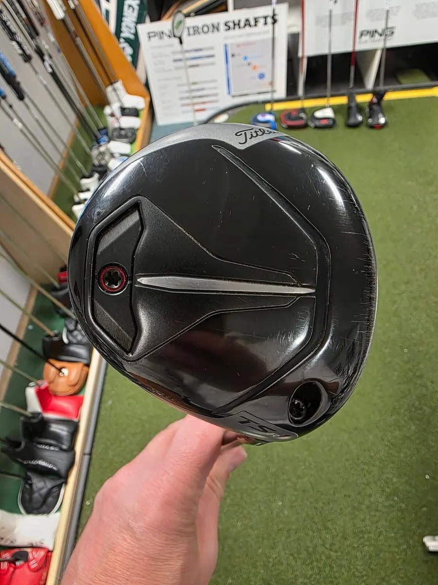 Titleist TSr1 7 Wood - Image 1