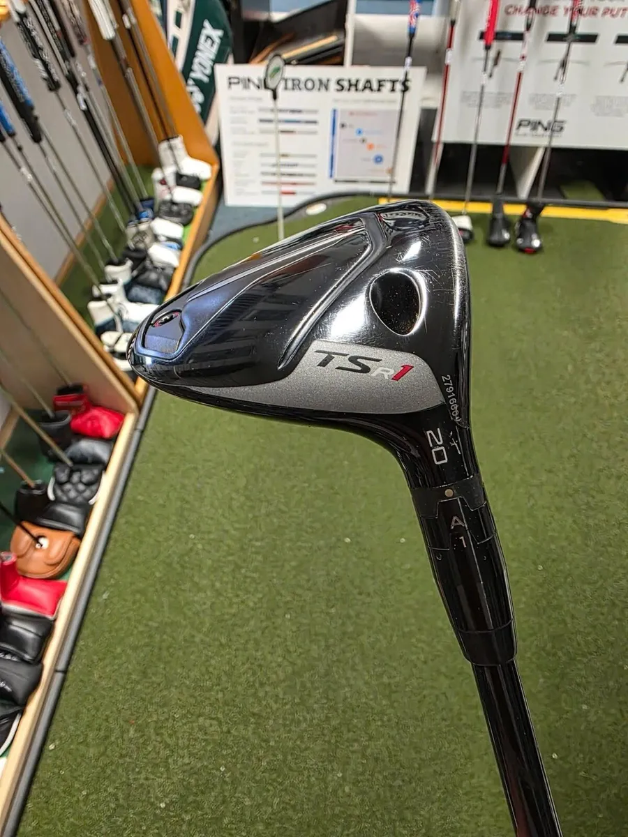 Titleist TSr1 7 Wood - Image 2