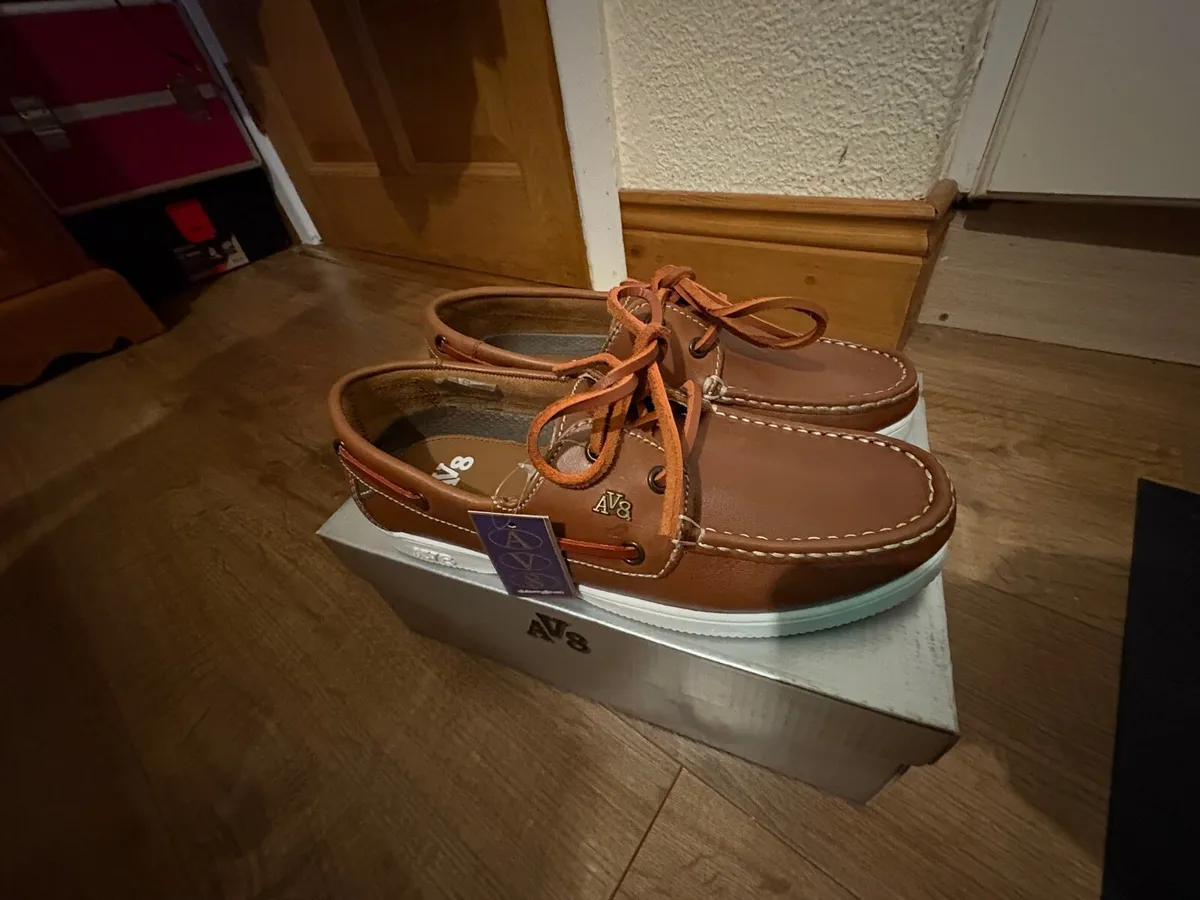 Dubarry Av8 size 37 - Image 2
