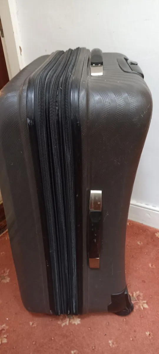 Expanding Hardshell Suitcase - Image 2
