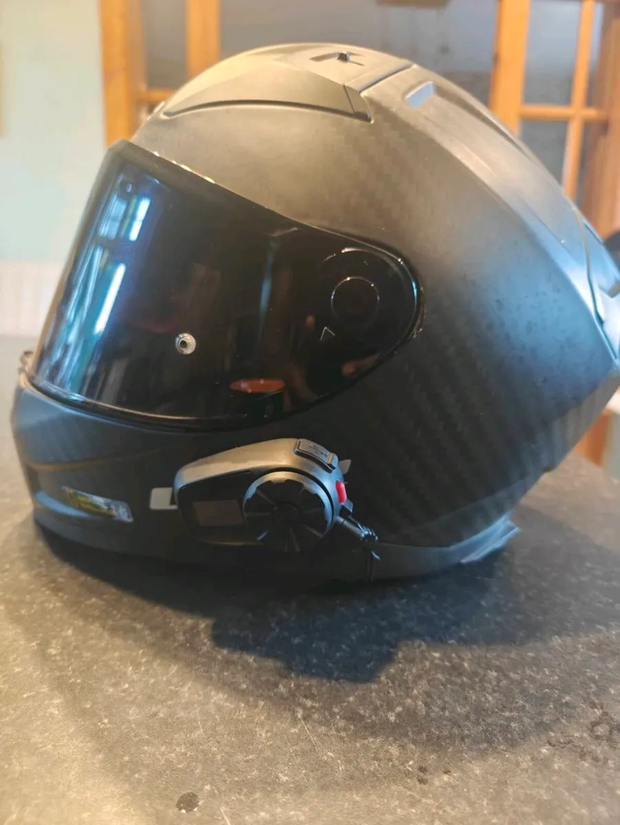 LS2 Carbon Fibre Helmet - Image 2