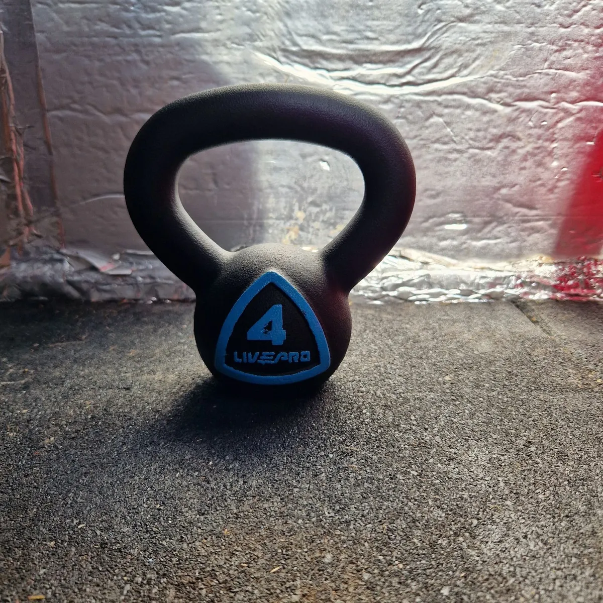 Brand New Cast Iron Kettlebells (4/6/8/10kg) - Image 3
