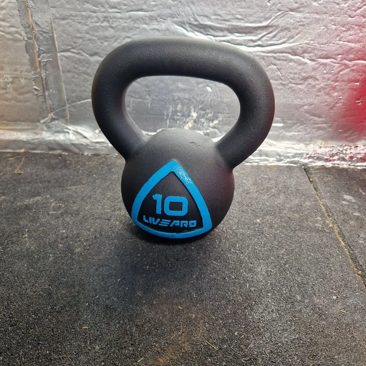 Brand New Cast Iron Kettlebells (4/6/8/10kg) - Image 1