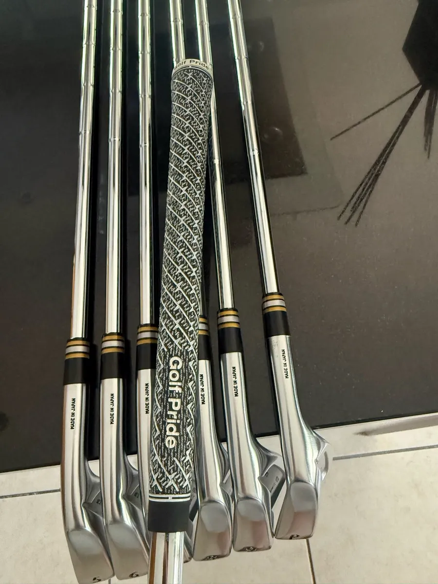 Miura TC 201 irons 4-PW - Image 3