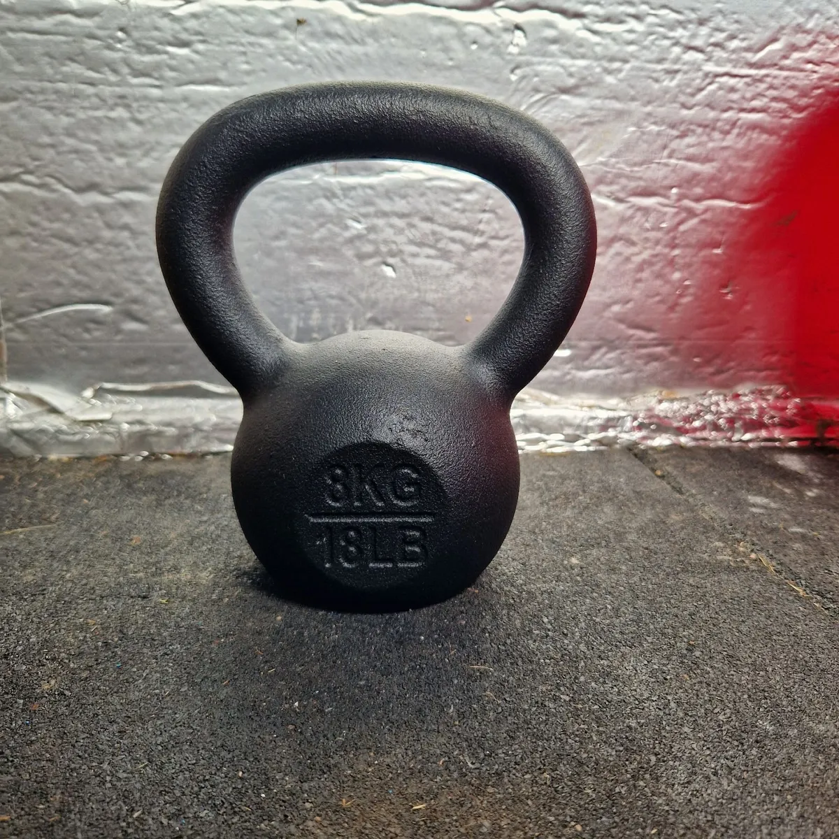 Brand new 8kg Cast Iron Kettlebells