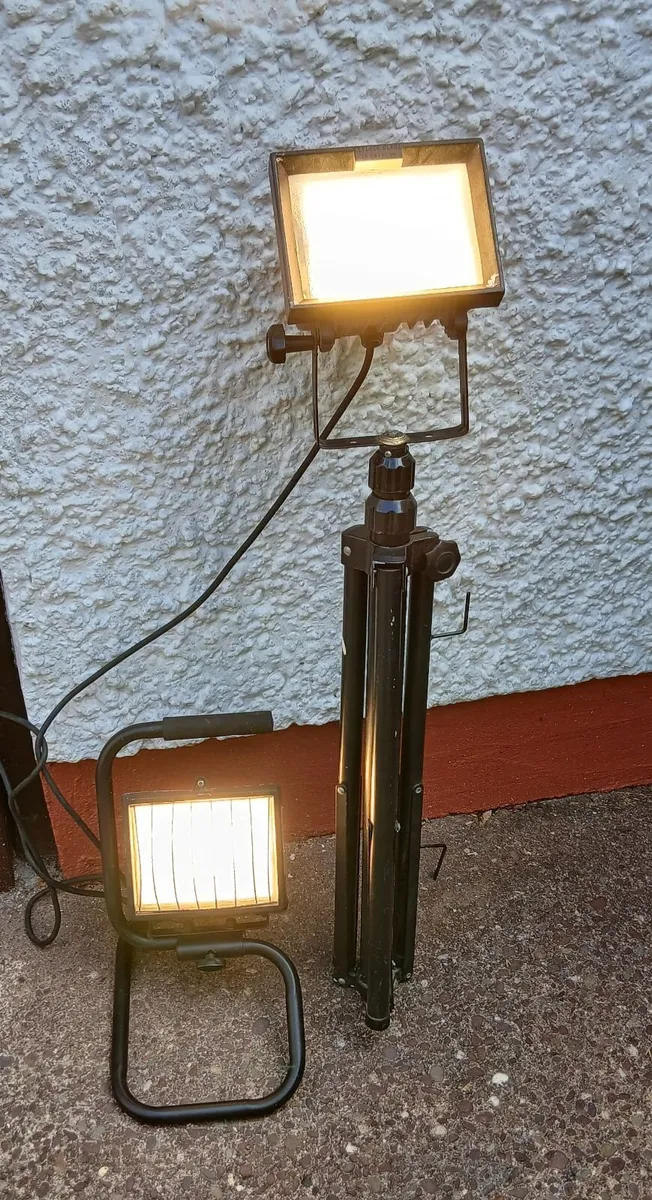 Halogen Spot Lights - Image 1