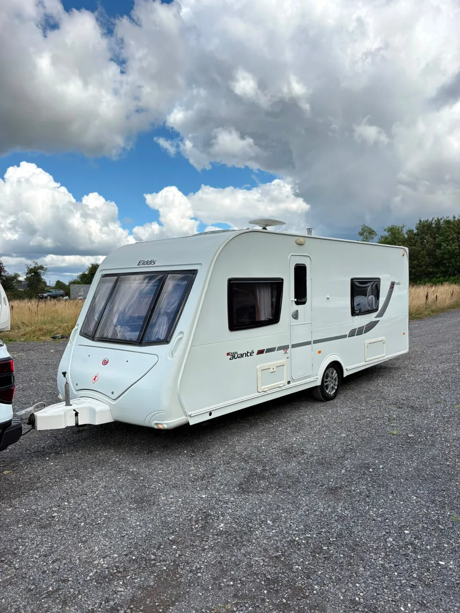 Elddis Avante 4 Berth Fixed Bed Caravan - Image 1