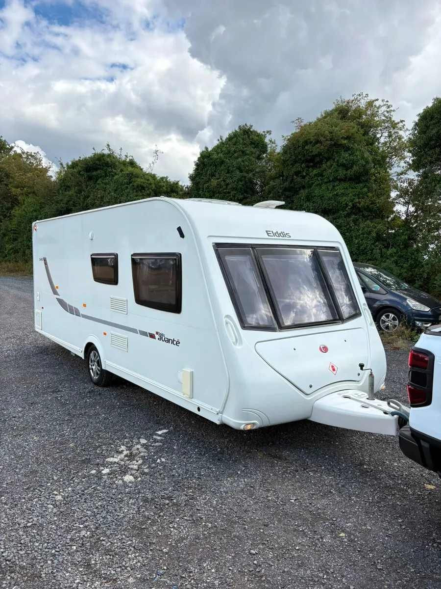 Elddis Avante 4 Berth Fixed Bed Caravan - Image 2