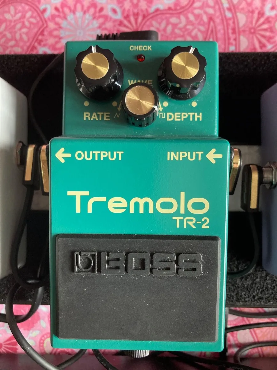 Boss TR-2 Tremolo Pedal