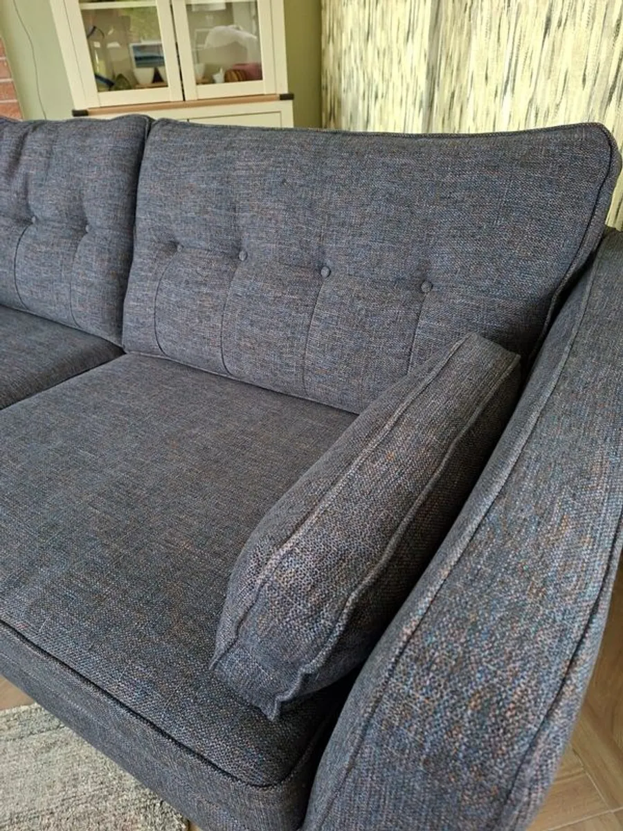 sofa - Image 1