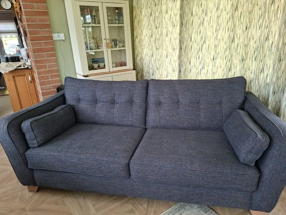 sofa - Image 4