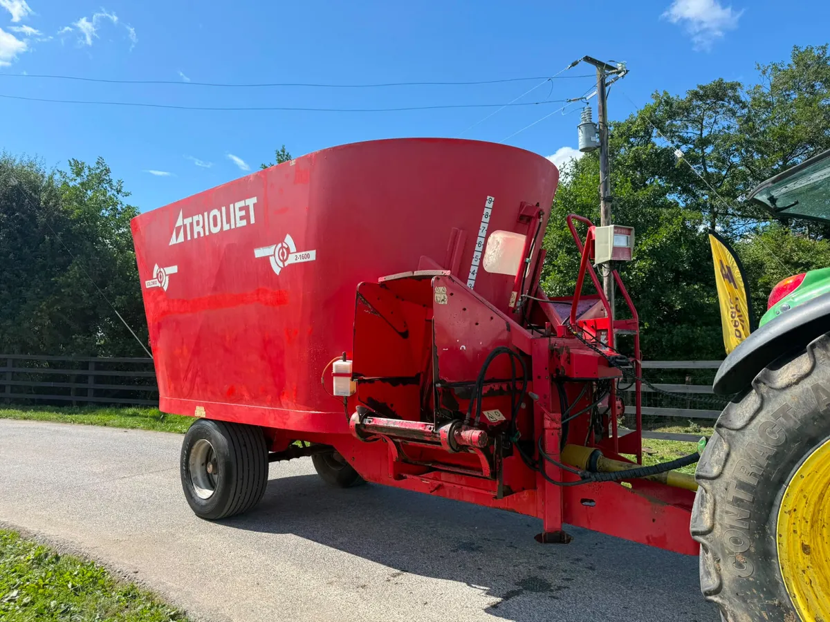 Trioliet Diet Feeder Tub Feeder Spotless****** - Image 1