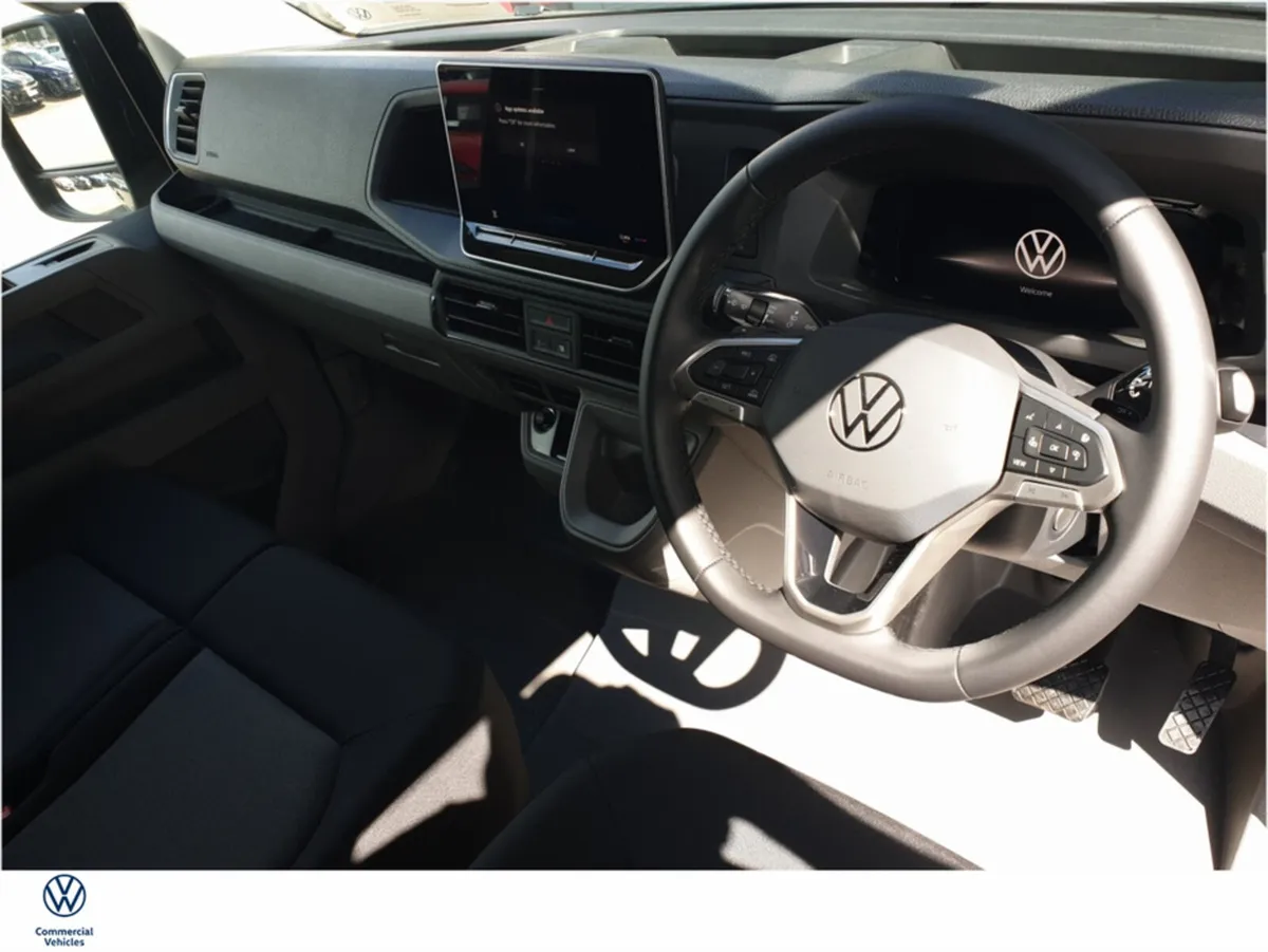 Volkswagen Crafter Crafter 30 MWB Highline 2.0TDI - Image 3