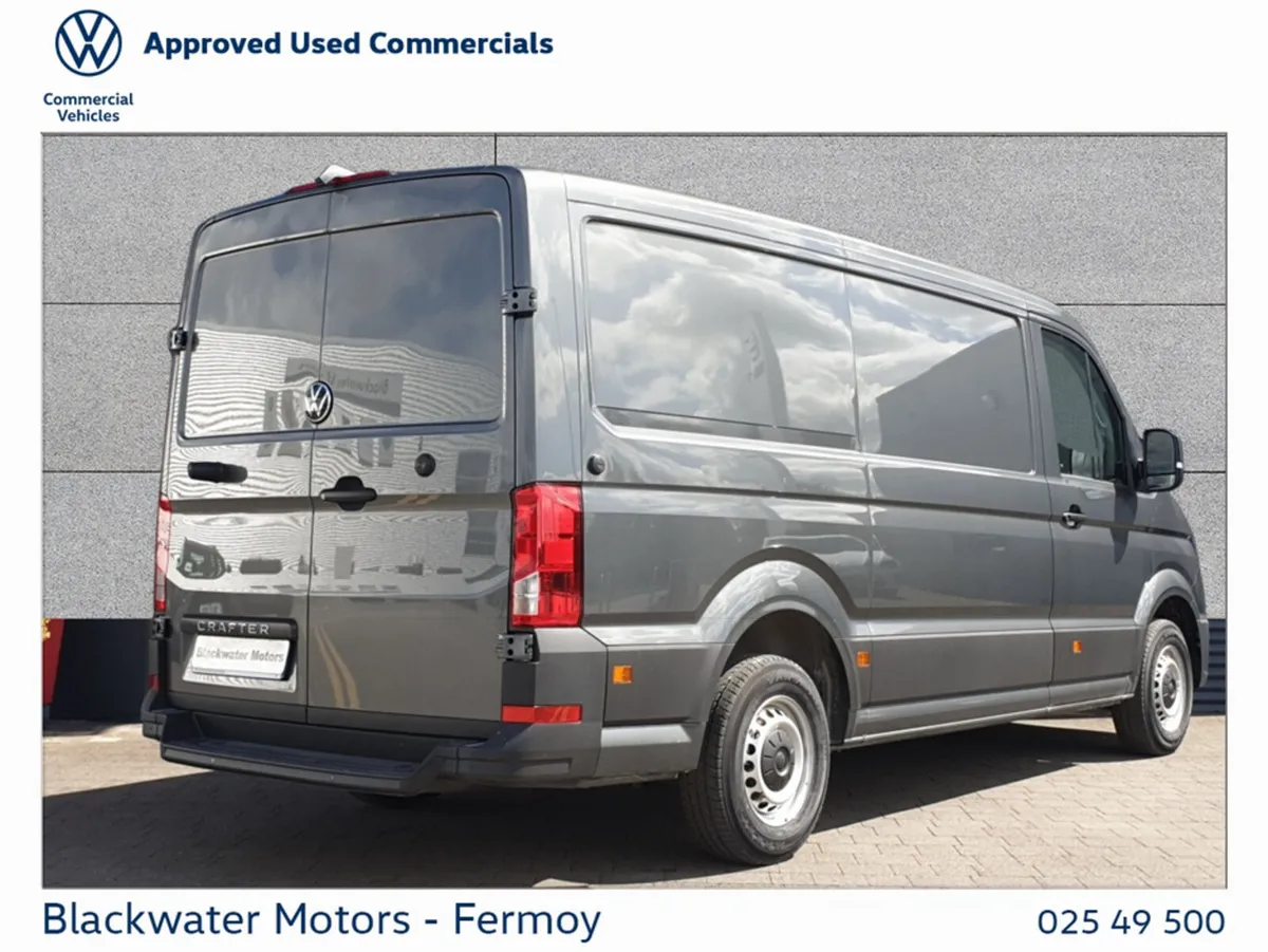 Volkswagen Crafter Crafter 30 MWB Highline 2.0TDI - Image 4