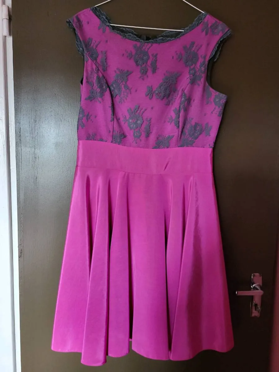 Kate Fearnley Dresses - Image 1