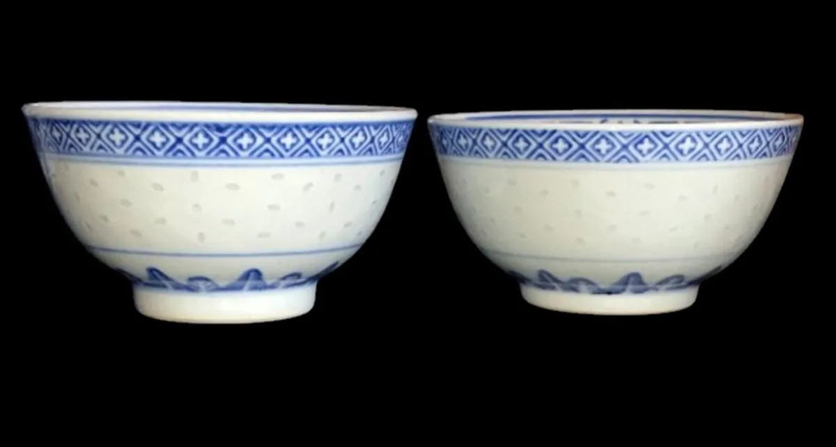 Vintage Chinese Jingdezhen Rice Grain Bowls (Pair) - Image 3