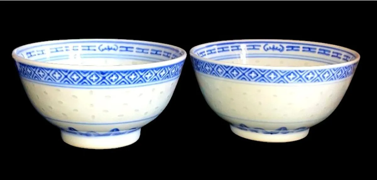 Vintage Chinese Jingdezhen Rice Grain Bowls (Pair) - Image 4